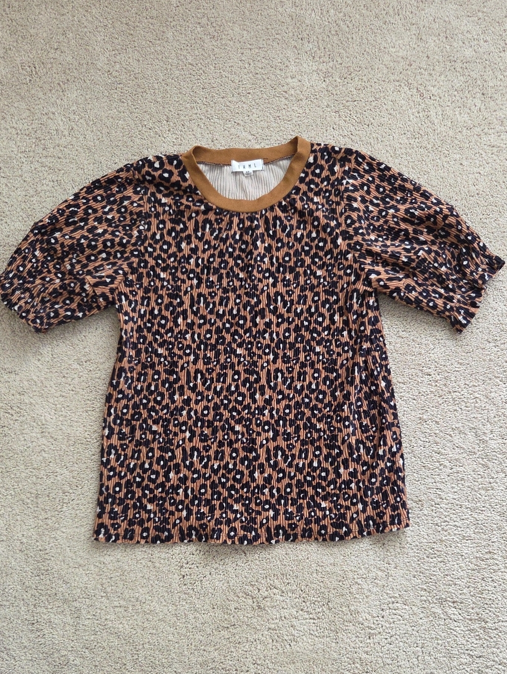 THML Women's Short-Sleeve Leopard Print Tee in Brown and Black